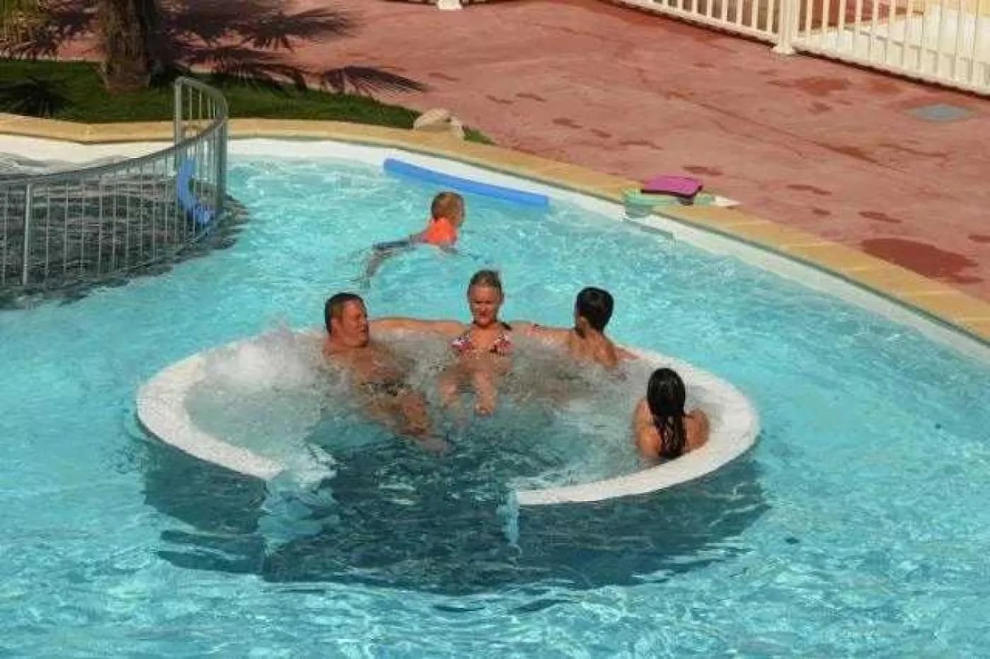 Luksustelt Camping 3 Etoiles - Efdbeb Plobannalec